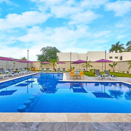 City Express By Marriott Mérida Εξωτερικό φωτογραφία